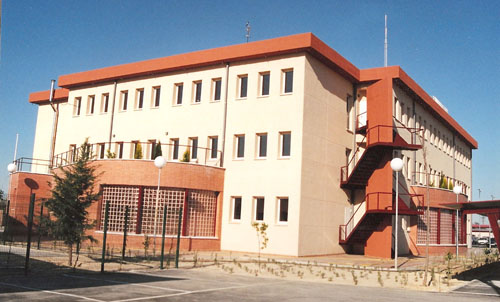 Remodelación y ampliación de edificio I.E.S. Luis Vives en Calle Chile para la Policía Local de Leganés. 