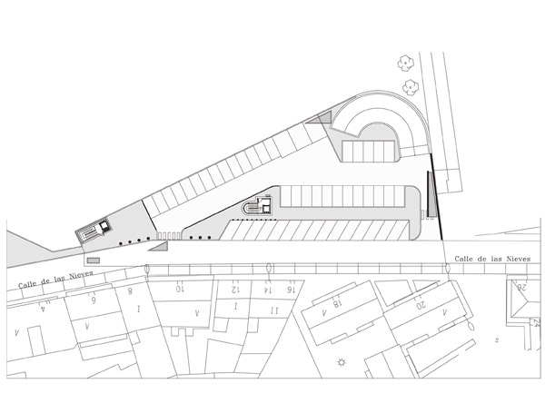 Aparcamiento subterrÃ¡neo para residentes. Calle Las Nieves.