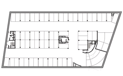 Aparcamiento subterrÃ¡neo para residentes y plaza pÃºblica. Calle Bismuto.