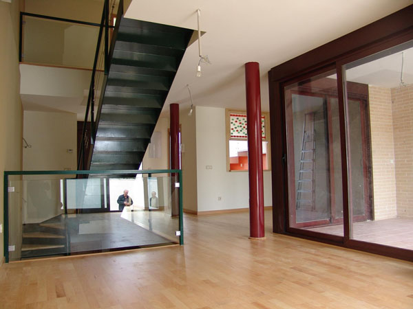 Vivienda unifamiliar adosada en Calle Las Hayas. El campo de tiro. LeganÃ©s.